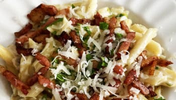 Bacon pasta alfredo